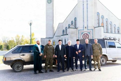 Нижнекамский мухтасибат передал автомобиль для бойцов СВО