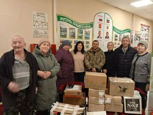 «Решили порадовать выпечкой»: нурлатцы отправили бойцам на СВО пироги и продукты